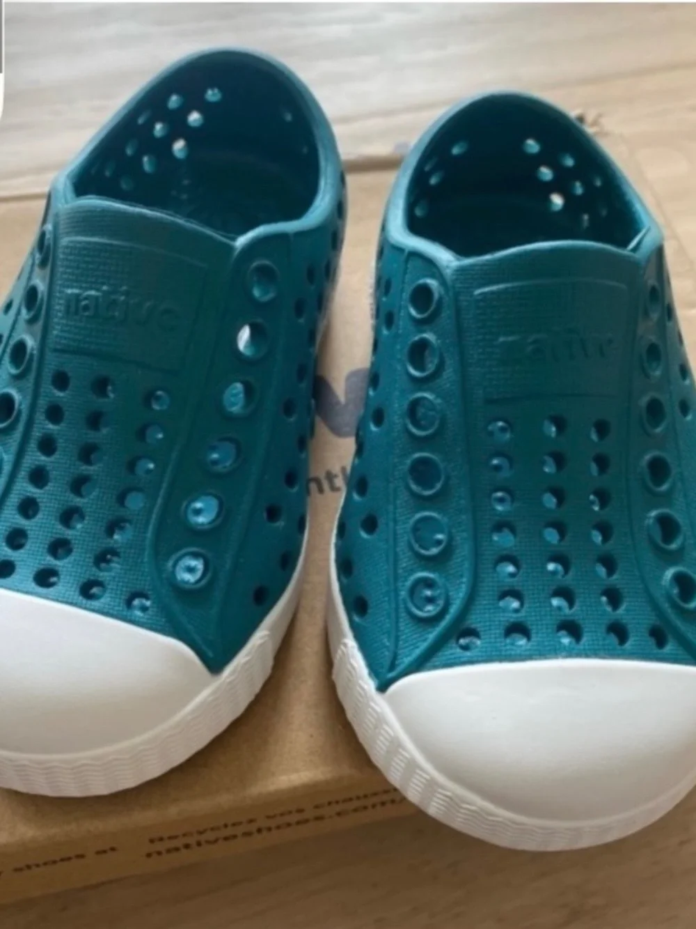 Native Kids Summer Beach Shoes NWT